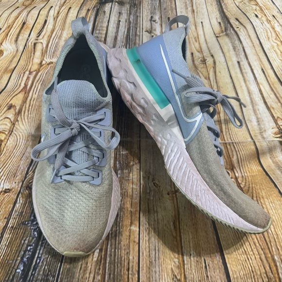 Nike React Infinity Run Flyknit Running Shoes Womens Size 10.5 - Picture 1 of 5